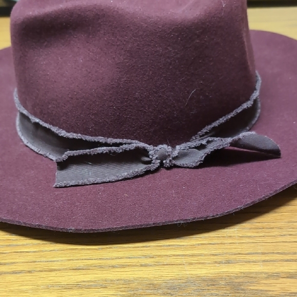 Chic Maroon Women's Fedora - Picture 2 of 5